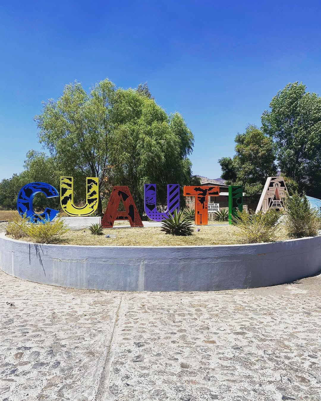 Letrero de bienvenida a Cuautla, Jalisco